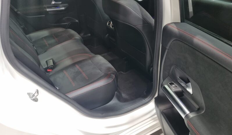 MERCEDES-BENZ Clase B B 200 d 150Cv 2000cc completo