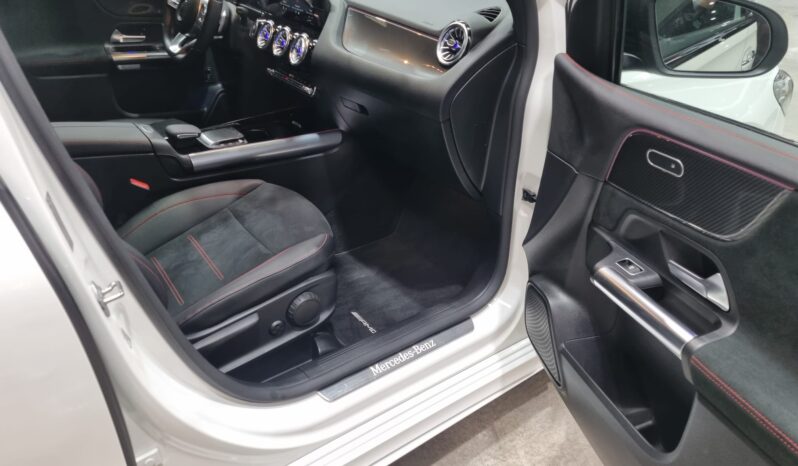 MERCEDES-BENZ Clase B B 200 d 150Cv 2000cc completo