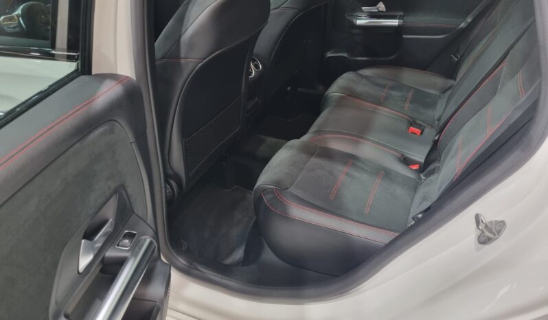 MERCEDES-BENZ Clase B B 200 d 150Cv 2000cc completo